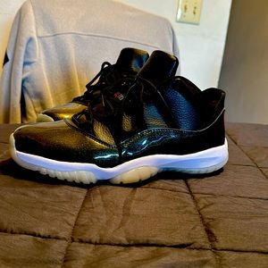 Jordan retro 11 low size 11